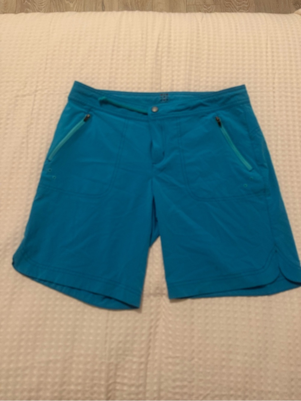 Title Nine Incrediboardie Board Shorts Sz 6 Aqua Blue Quick Dry  UPF Swim Paddle